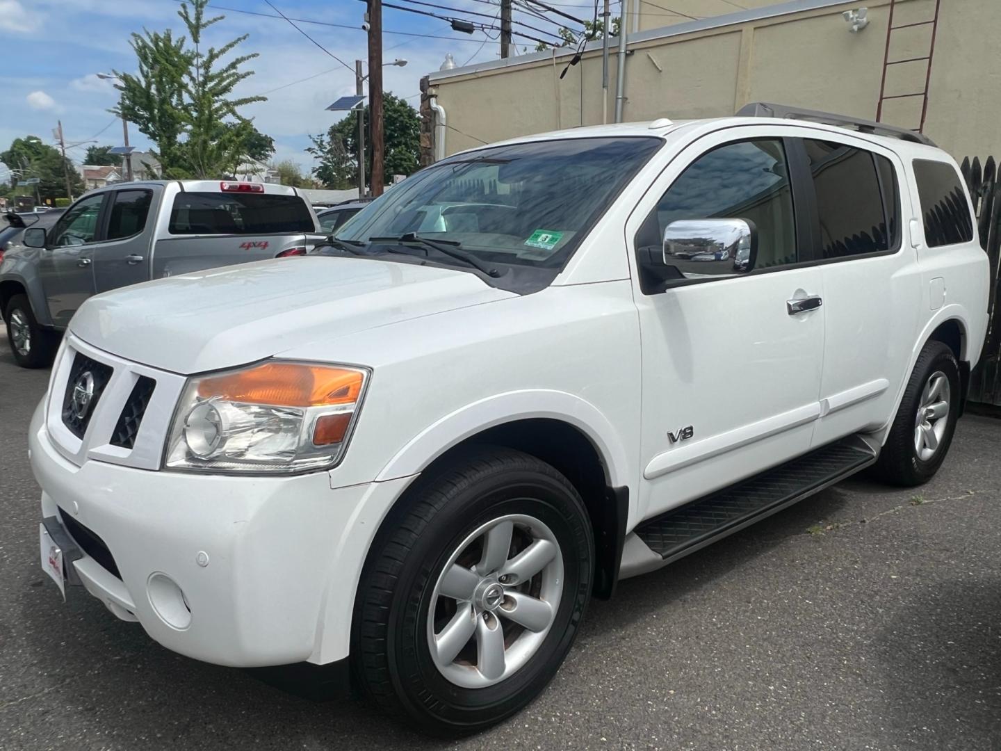 2008 White /beige Nissan Armada LE 4WD (5N1AA08C48N) with an 5.6L V8 DOHC 32V engine, located at 1018 Brunswick Ave, Trenton, NJ, 08638, (609) 989-0900, 40.240086, -74.748085 - This Nissan Armada has just been serviced and is ready to go! Very Clean and available for delivery right away! - Photo#1